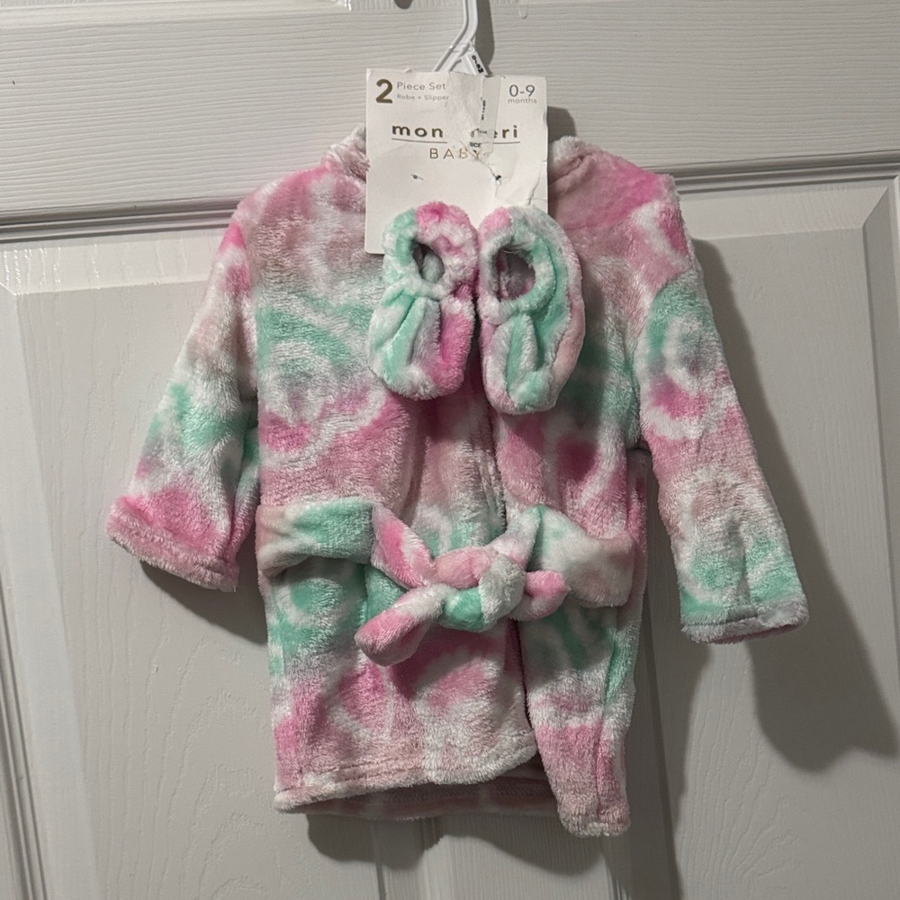 Mon Cheri Baby Pastel Robe and Booties Set